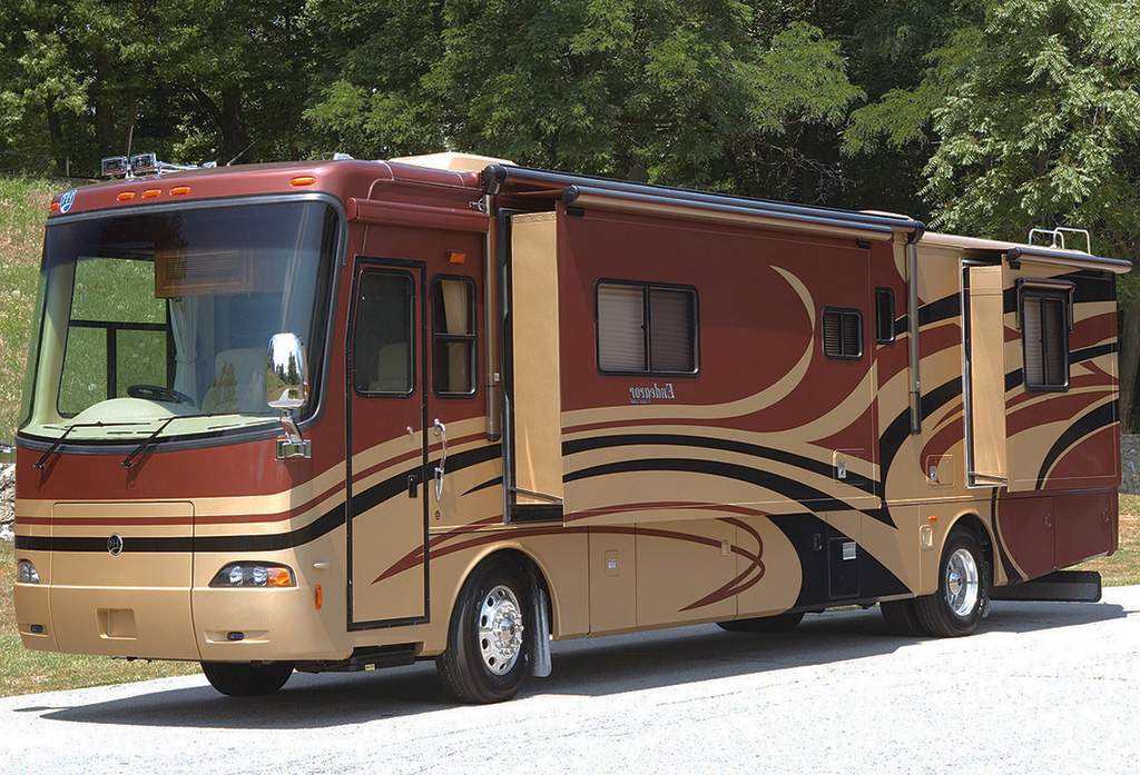 Motorhome Body Repair Alberta Coach and Chassis Ltd.